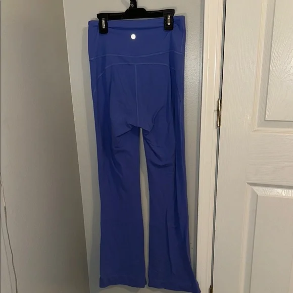 Lululemon grove Nulu high-rise flare pant- short - Picture 2 of 3